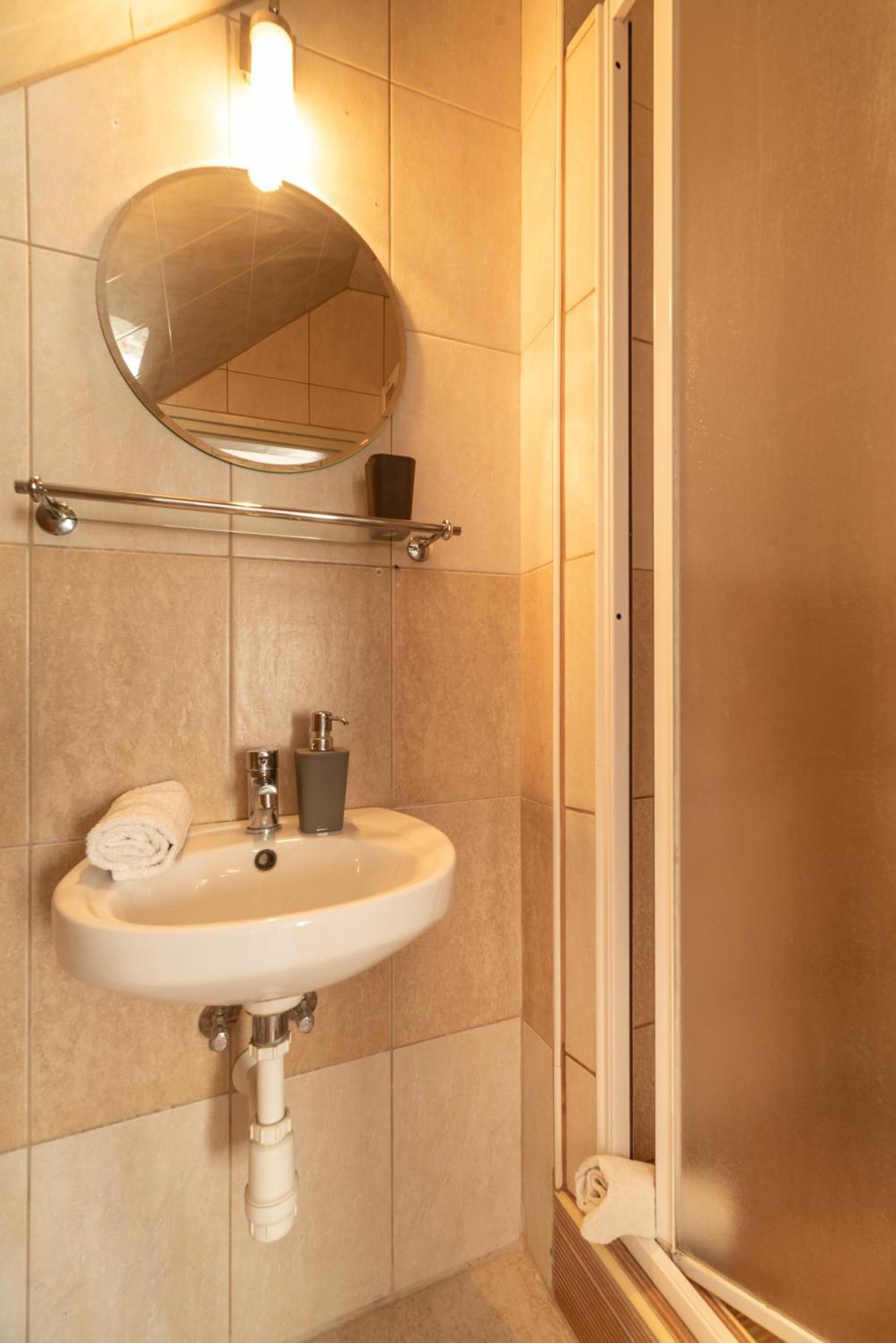 Corona Villa Heviz Room photo