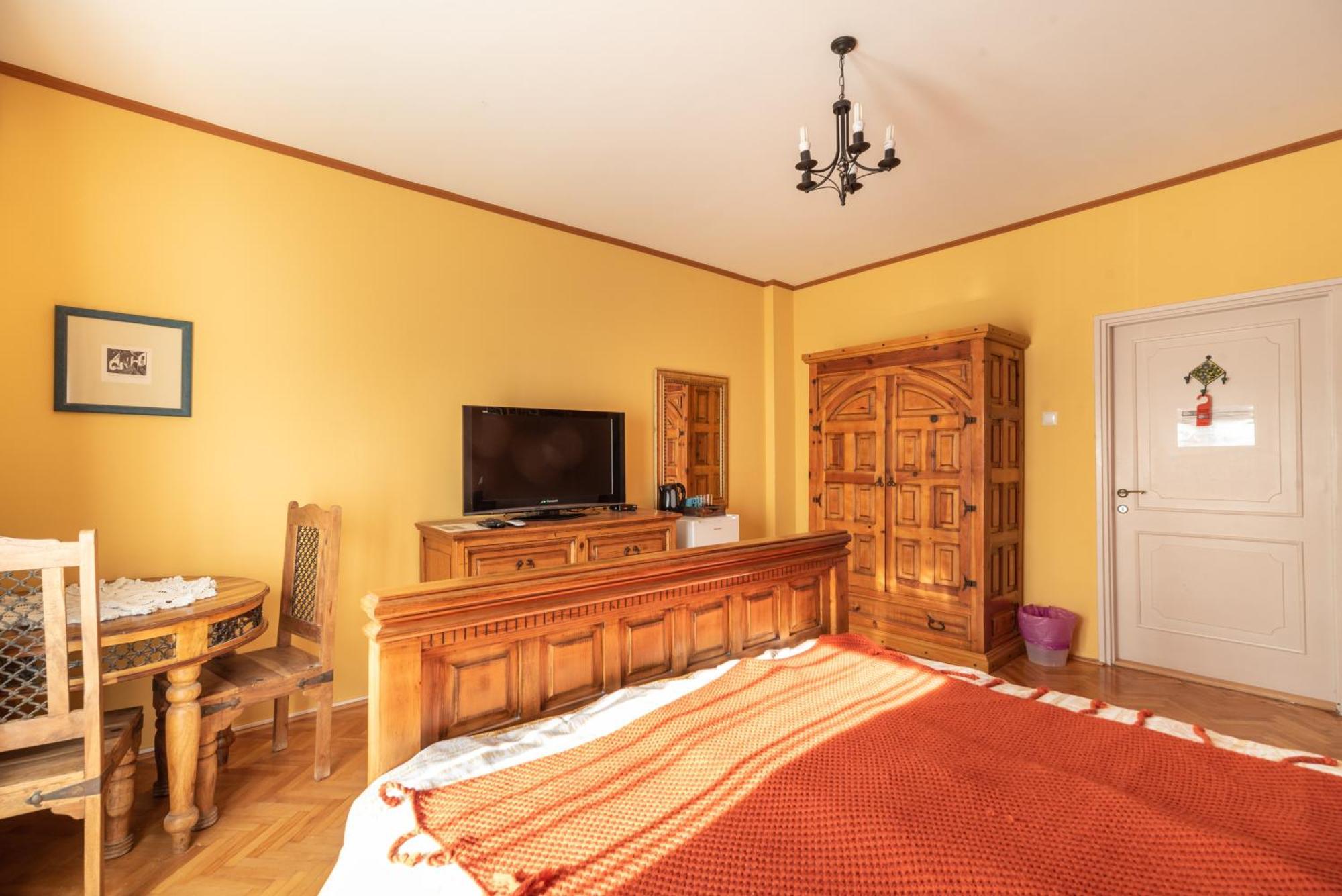 Corona Villa Heviz Room photo
